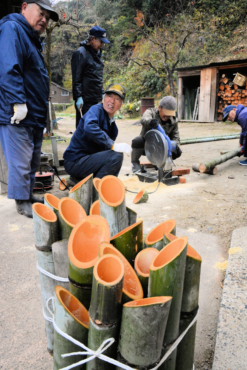 阪神大震災追悼 長年の竹灯籠作りに幕 「最後は現地・神戸へ