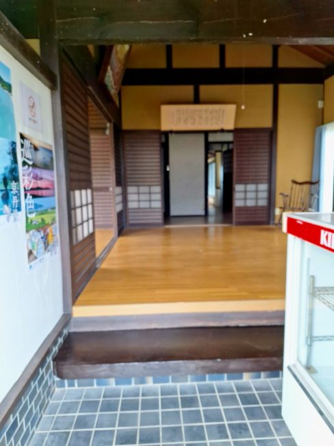 B棟　玄関